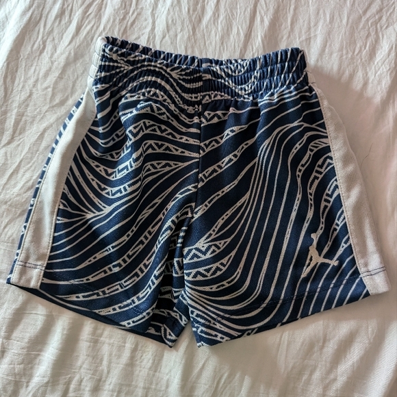 Jordan Blue and Patterned Shorts Set - Picture 6 of 10